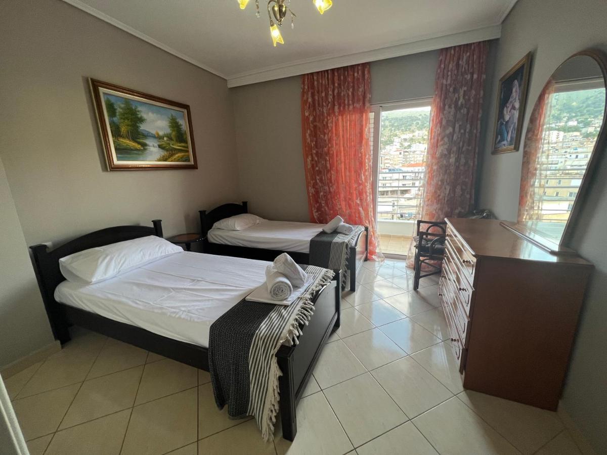 City Center Apartment 1 Саранда Екстер'єр фото